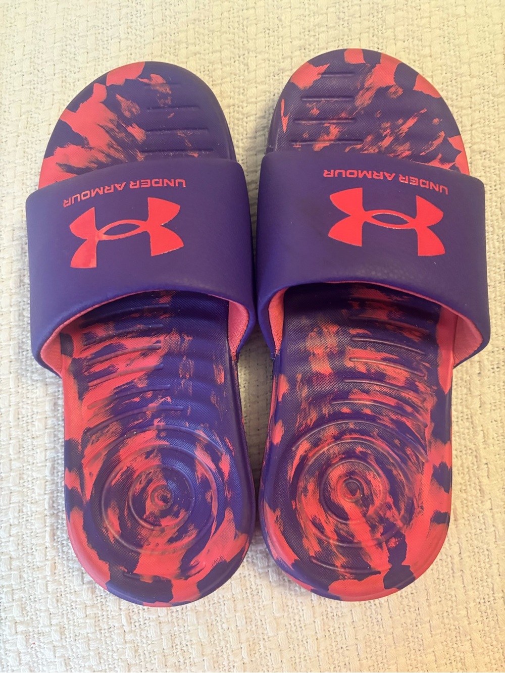 Under Armour purple pink slide size youth 2